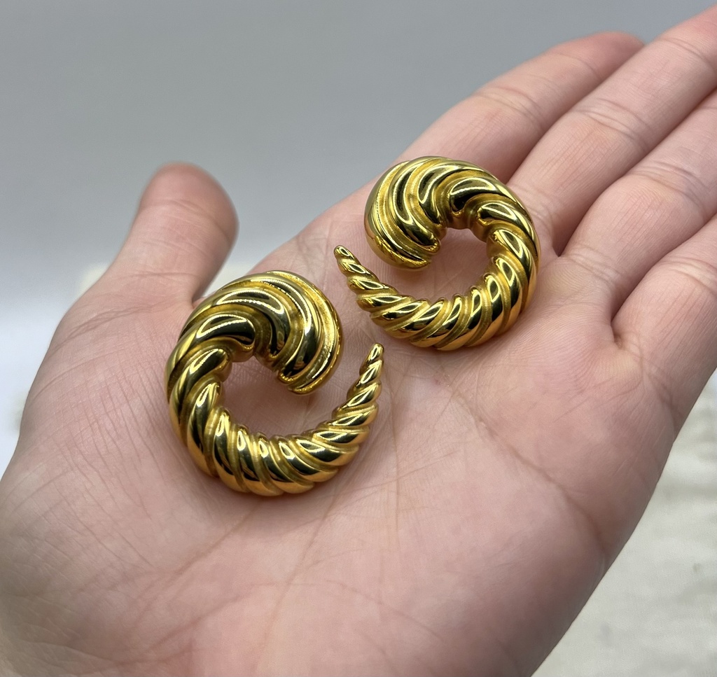 Golden Croissant